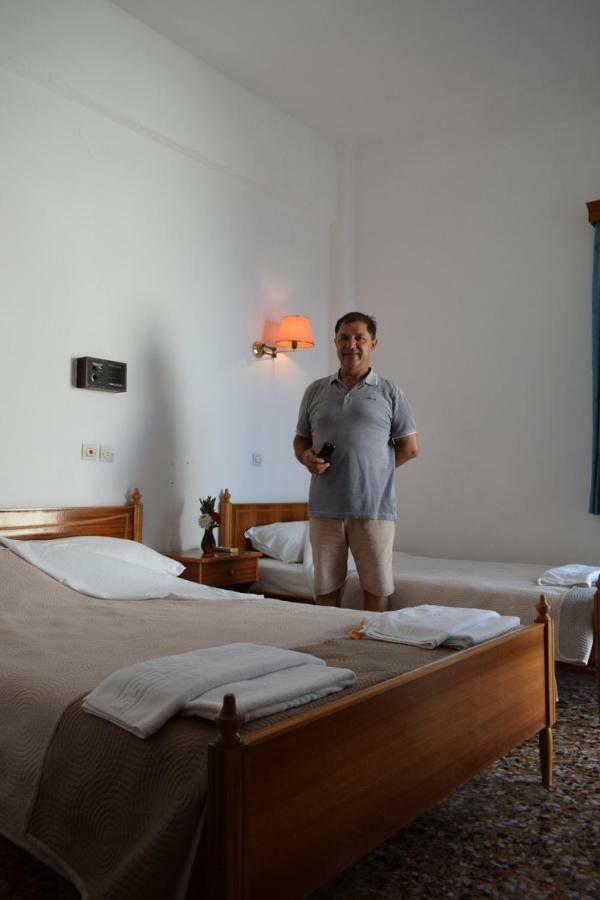 Oceanis Hotel Tiros Bagian luar foto